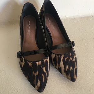 Donald Pliner kitten heels